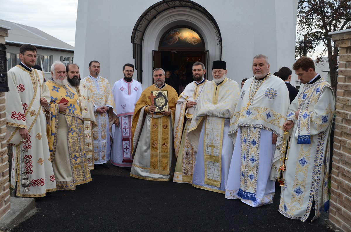 Sfințire de pictură la biserica din Fălticenii Vechi