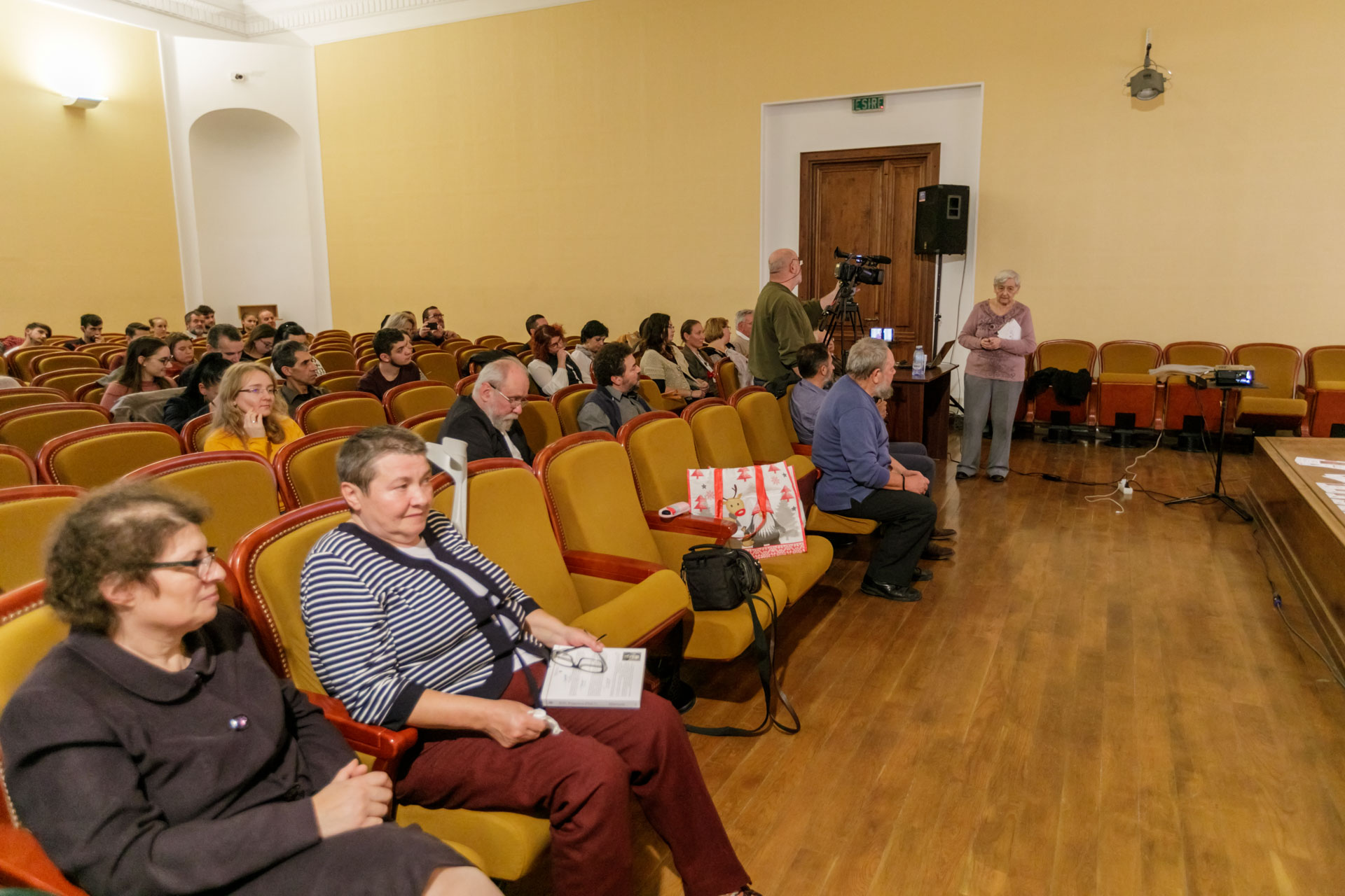 Foto: pr. Silviu Cluci Simpozionul Internațional „Anastasis. Artă și Cultură Medievală între Orient și Occident”, la final