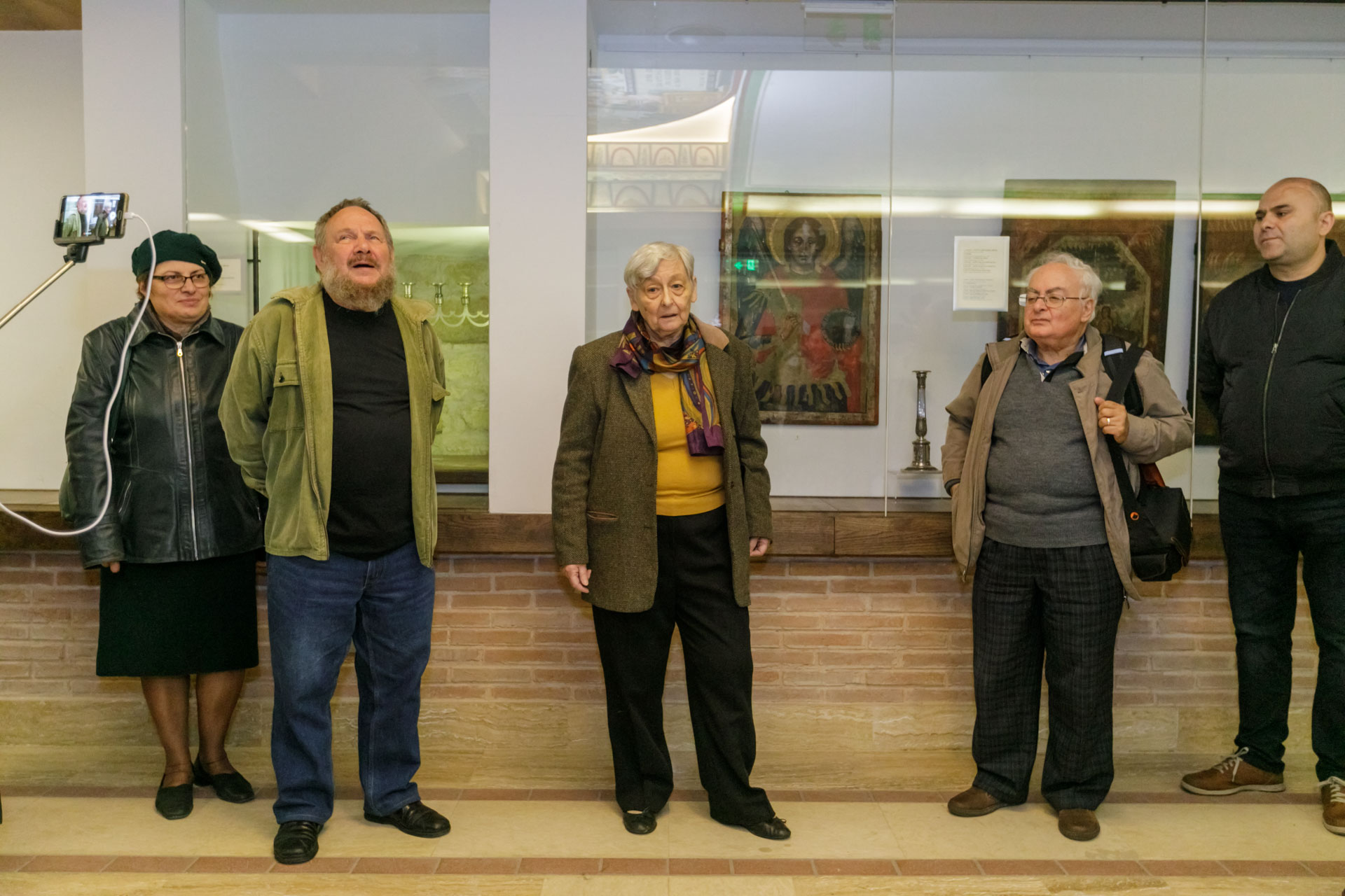 Foto: pr. Silviu Cluci Simpozionul Internațional „Anastasis. Artă și Cultură Medievală între Orient și Occident”, la final