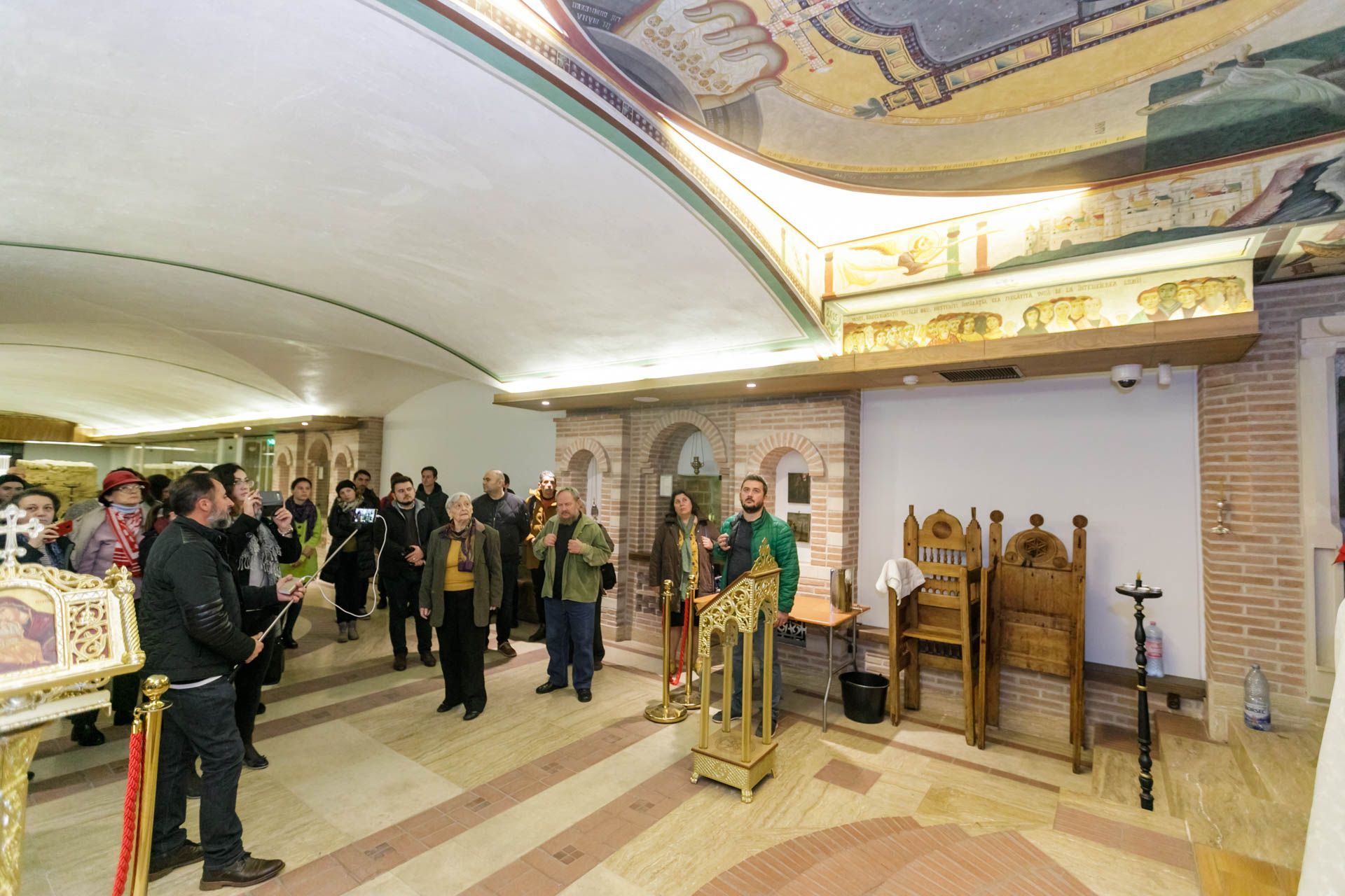 Foto: pr. Silviu Cluci Simpozionul Internațional „Anastasis. Artă și Cultură Medievală între Orient și Occident”, la final
