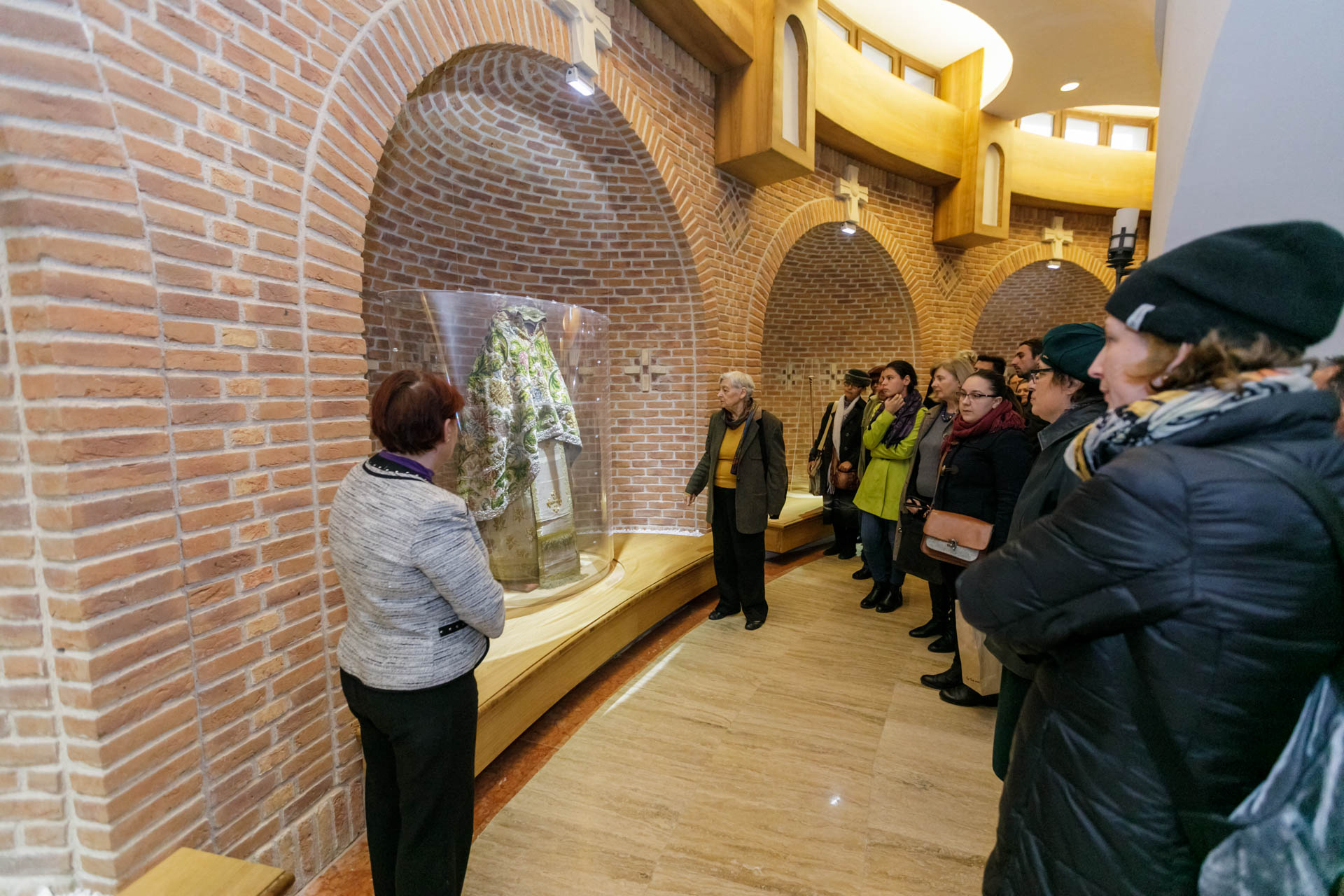 Foto: pr. Silviu Cluci Simpozionul Internațional „Anastasis. Artă și Cultură Medievală între Orient și Occident”, la final
