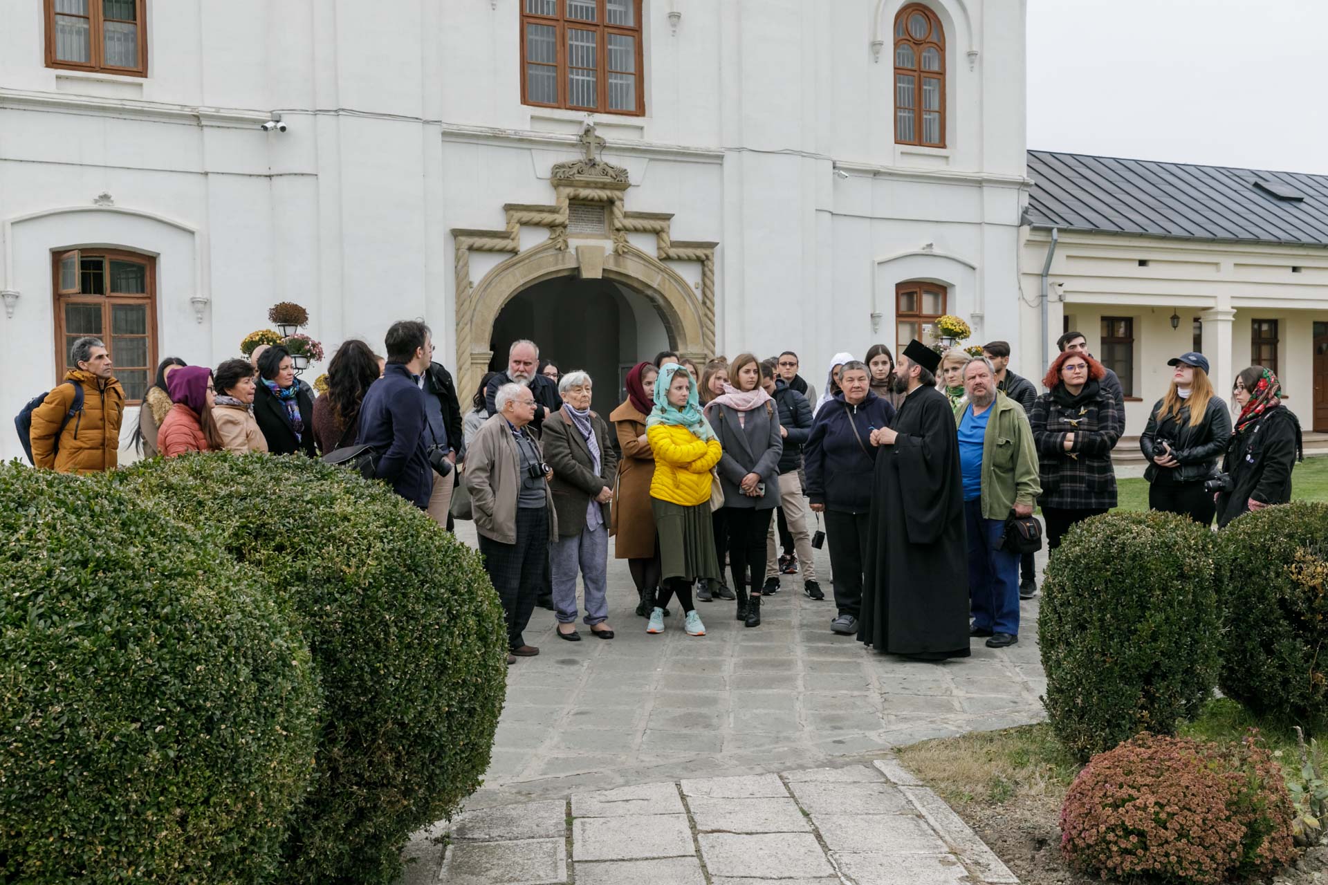 Foto: pr. Silviu Cluci Simpozionul Internațional „Anastasis. Artă și Cultură Medievală între Orient și Occident”, la final