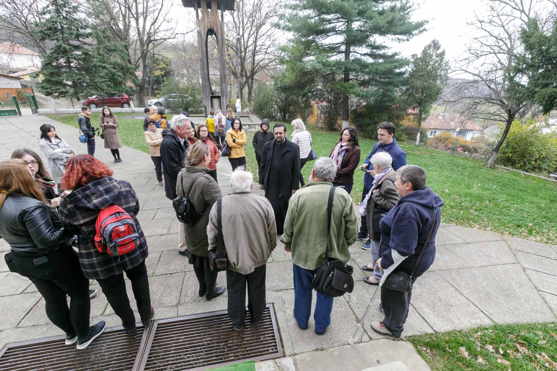 Foto: pr. Silviu Cluci Simpozionul Internațional „Anastasis. Artă și Cultură Medievală între Orient și Occident”, la final