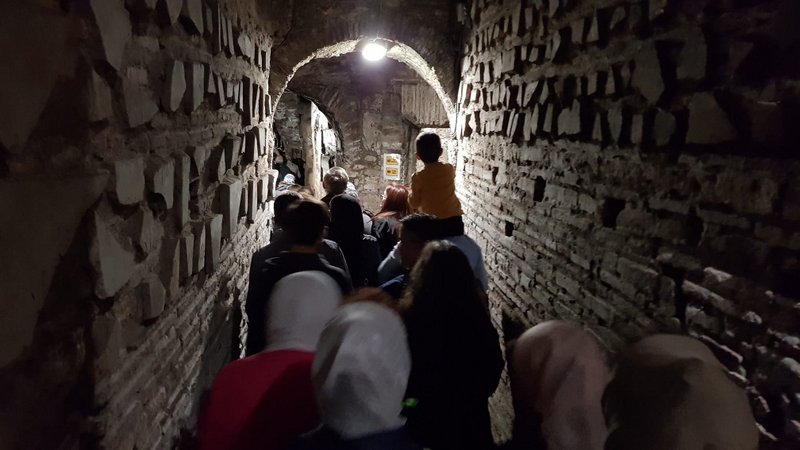 Slujire ortodoxă în Catacombele Sfintei Domitila din Roma