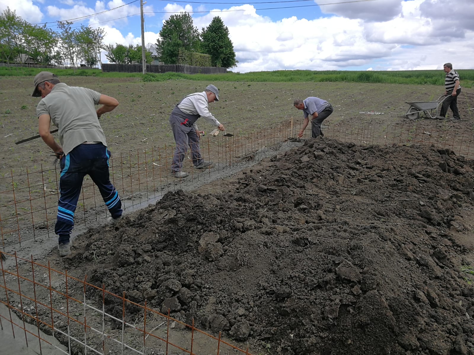 Casă pentru o familie nevoiaşă în Parohia Bărcu-Goşmani