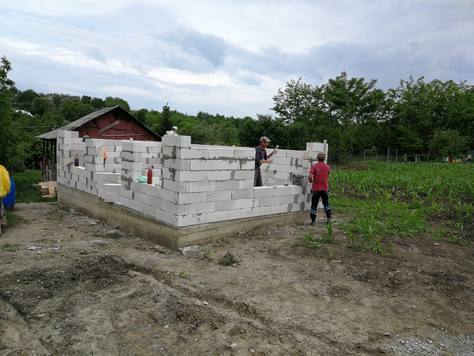 Casă pentru o familie nevoiaşă în Parohia Bărcu-Goşmani