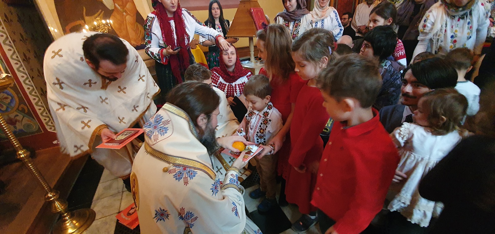 Concerte de colinde în Episcopia Europei de Nord dedicate familiei Smicală