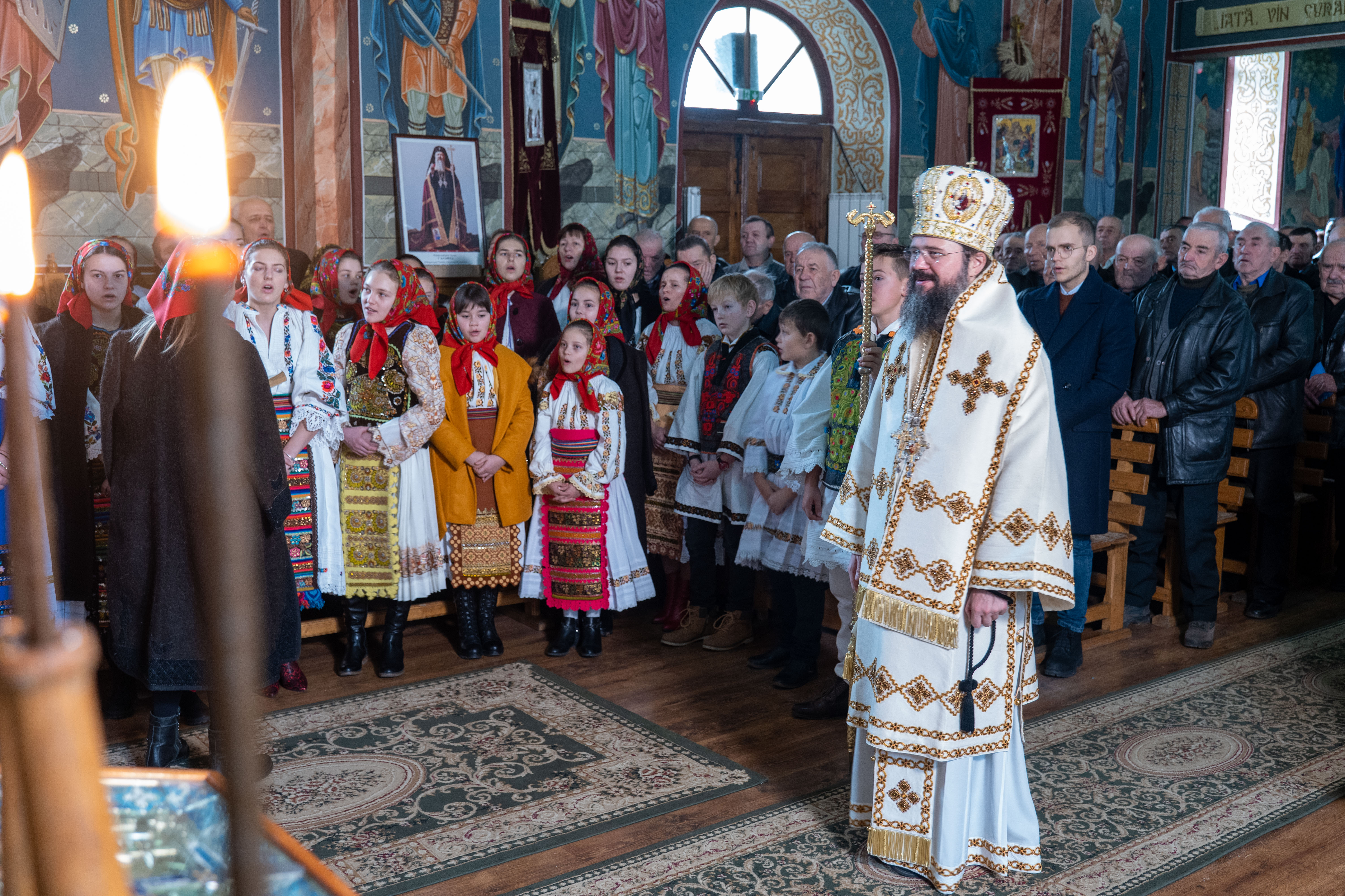 PS Macarie: „Dragostea de buni si străbuni adună oamenii într-o legătură a păcii și unității” PS Macarie: „Dragostea de buni si străbuni adună oamenii într-o legătură a păcii și unității”