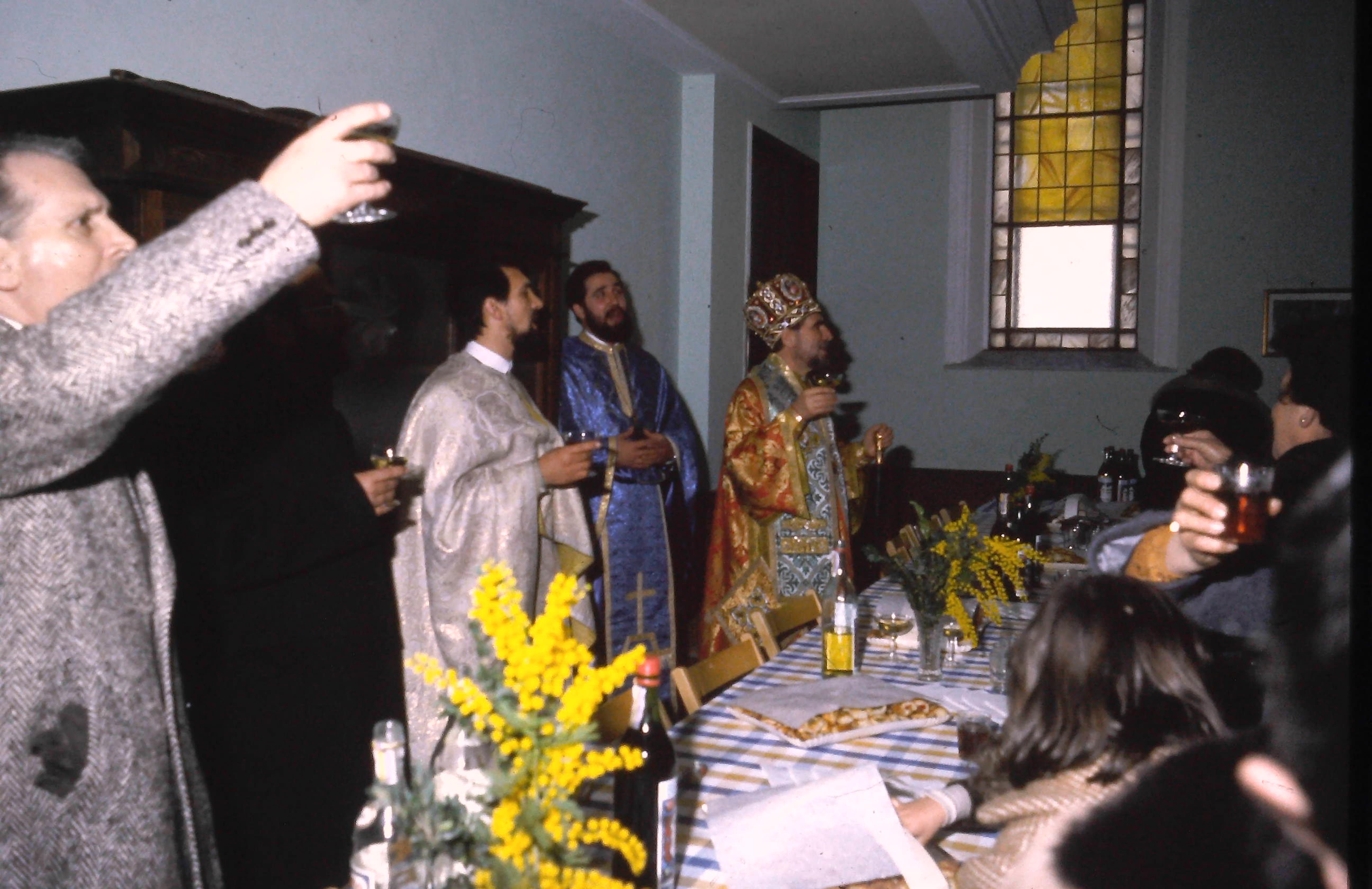 Interviu cu Pr. Gheorghe Vasilescu: „Acum 40 de ani, nu visam la ceea ce Dumnezeu a binecuvântat să se realizeze în Biserica noastră din afara granițelor” Interviu cu Pr. Gheorghe Vasilescu: „Acum 40 de ani, nu visam la ceea ce Dumnezeu a binecuvântat să se realizeze în Biserica noastră din afara granițelor”