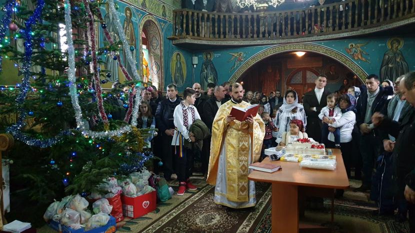 Activități dedicate Crăciunului în Eparhia Romanului și Bacăului