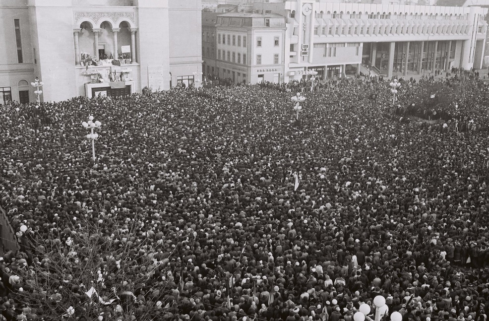Revoluţia Română din 1989 - Timişoara (Foto: Constantin Duma, mediafax.ro) (Interviu) Dan Negru, despre Revoluția din ’89: „În zilele în care Timișoara era izolată de România, toți aveau un singur reper: Catedrala Mitropolitană”