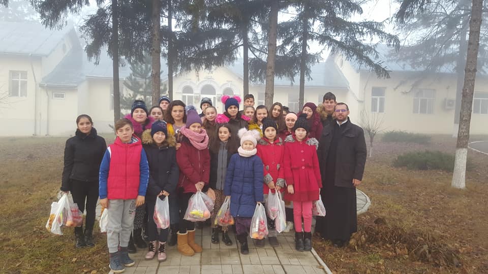 „Dăruind vei dobândi” în Parohia Cozmești „Dăruind vei dobândi” în Parohia Cozmești