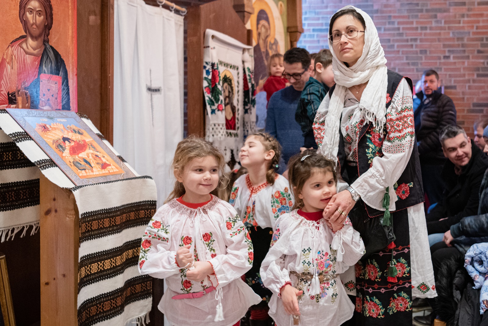 Concerte de colinde în Episcopia Europei de Nord dedicate familiei Smicală