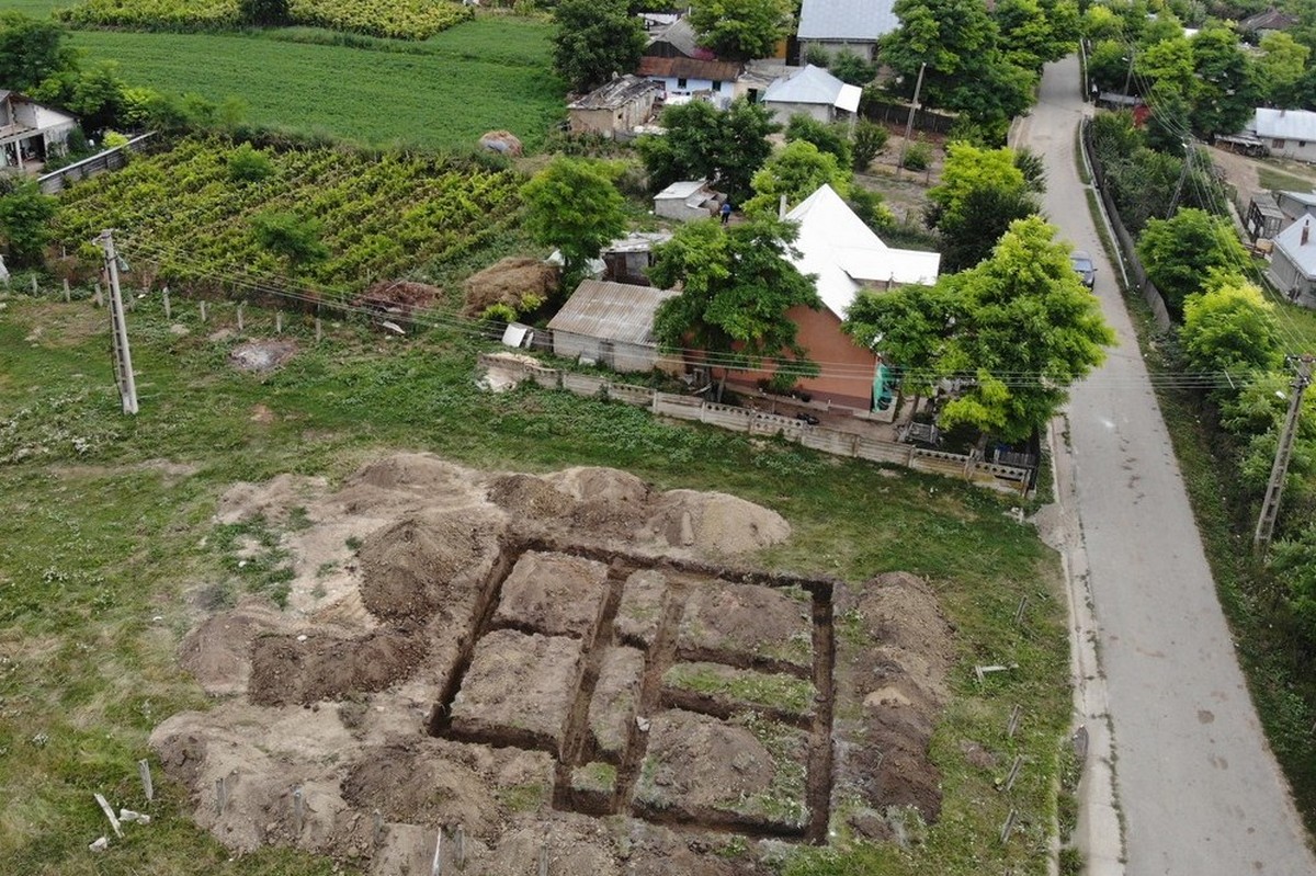O familie nevoiașă din satul Ion Neculce se va muta într-o nouă casă