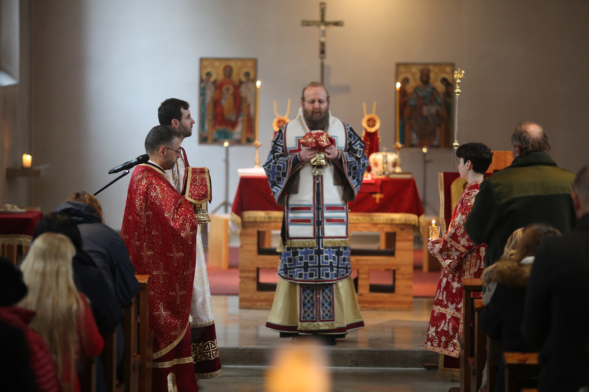 Slujbă arhierească înainte de Crăciun în cea mai veche parohie bavareză