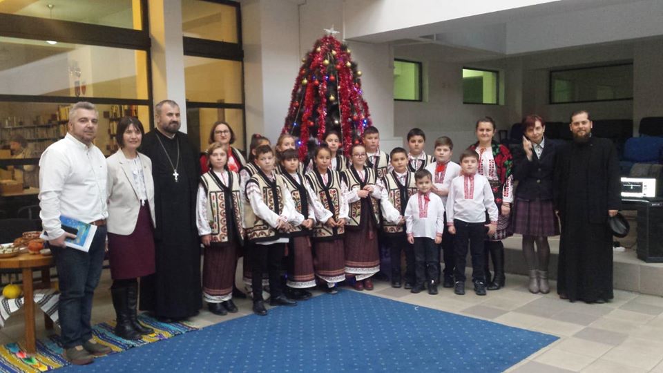 „Antologia de Mitologie Românească”, lansată la Oneşti „Antologia de Mitologie Românească”, lansată la Oneşti