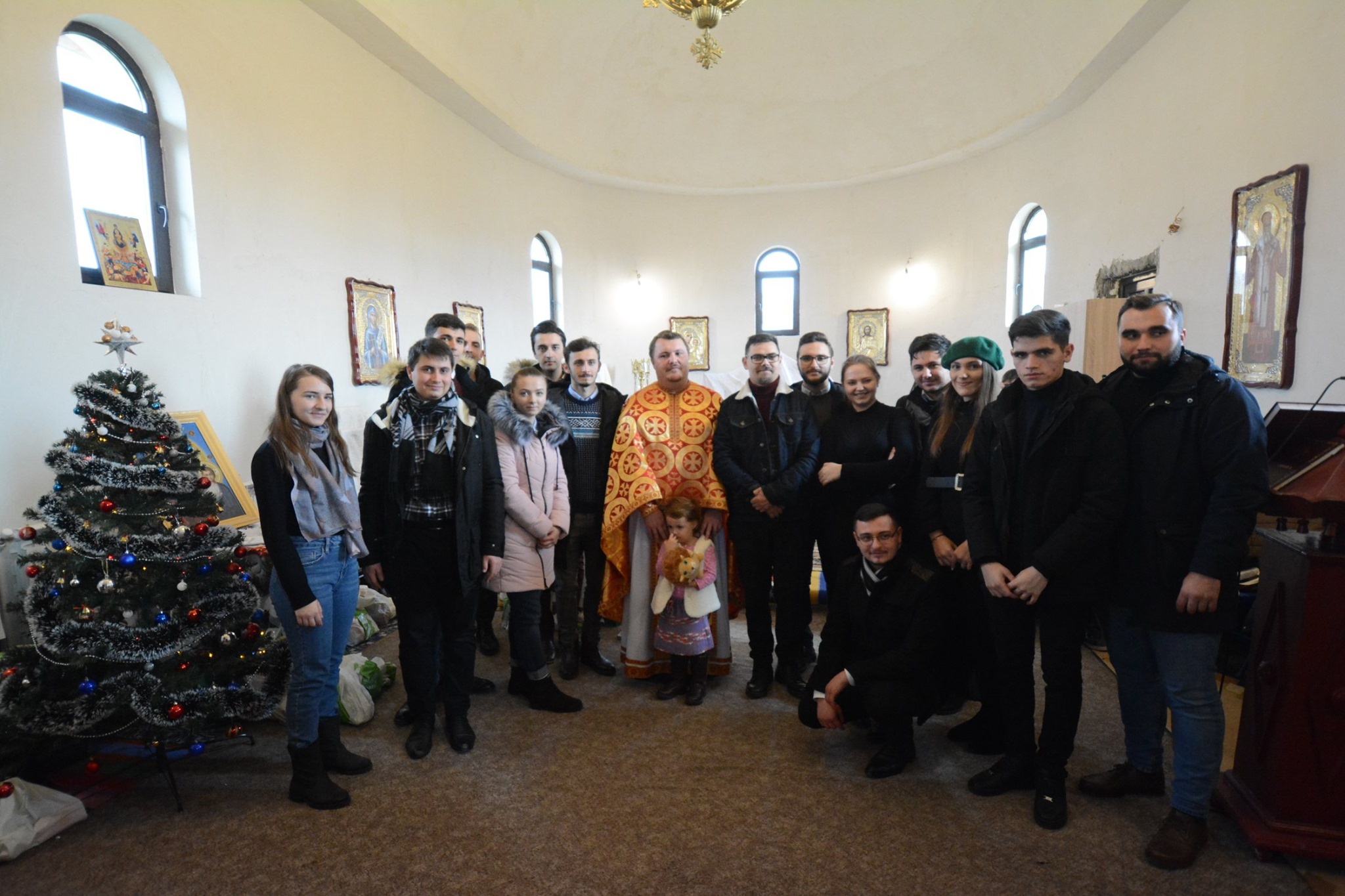 „Cutia cu papucei pentru Ei”, la Parohia Urșița