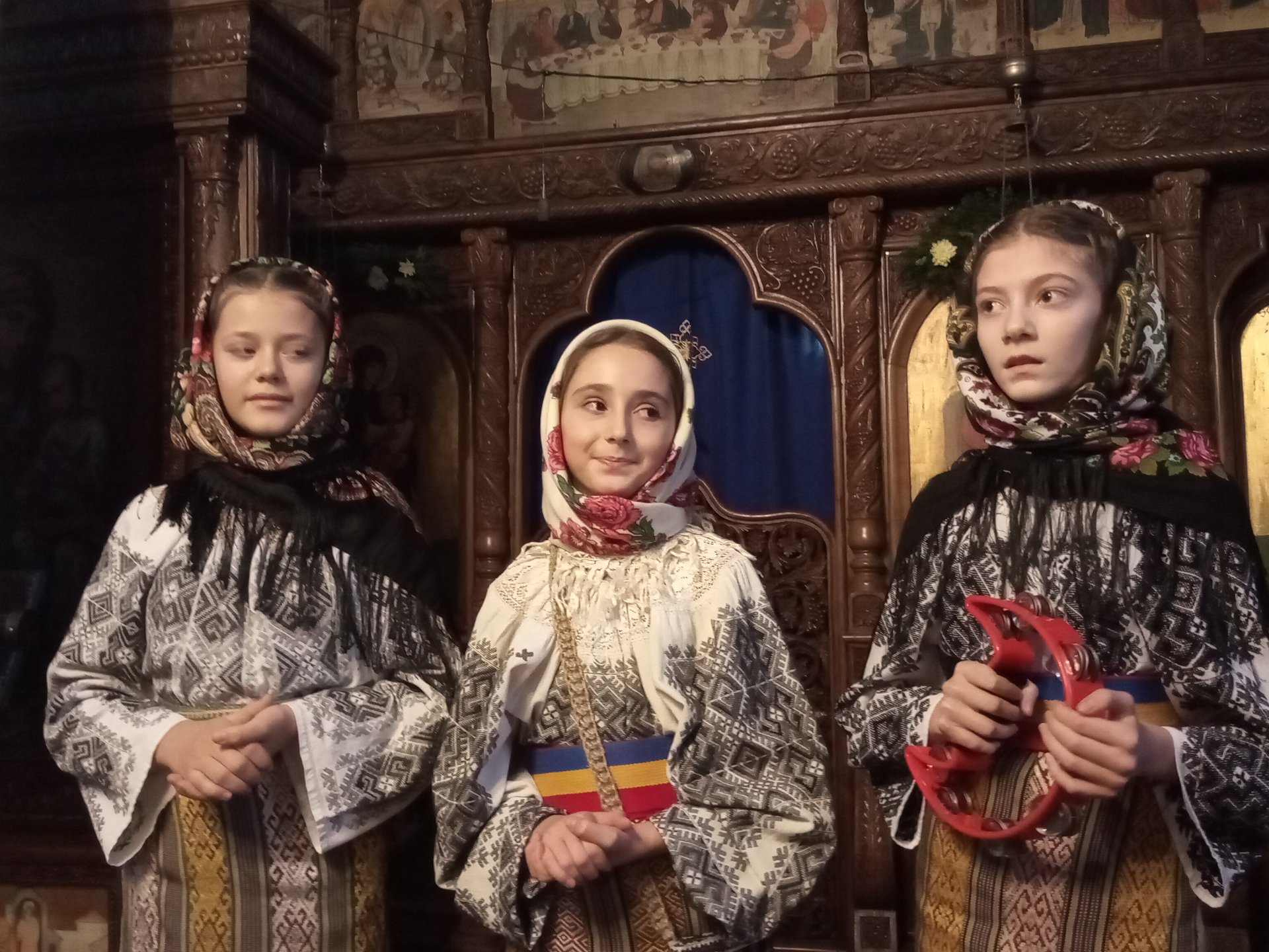 La Biserica „Toma Cozma” a avut loc cea de-a IV-a ediție a Festivalului-Concurs „E vremea colindelor!”