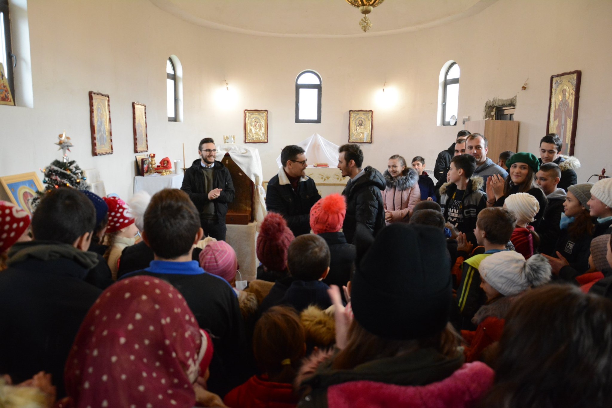 „Cutia cu papucei pentru Ei”, la Parohia Urșița