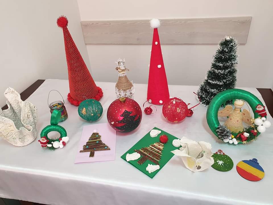 Manifestare dedicată sărbătorii Crăciunului la Școala „Ion Ghica” din Iaşi