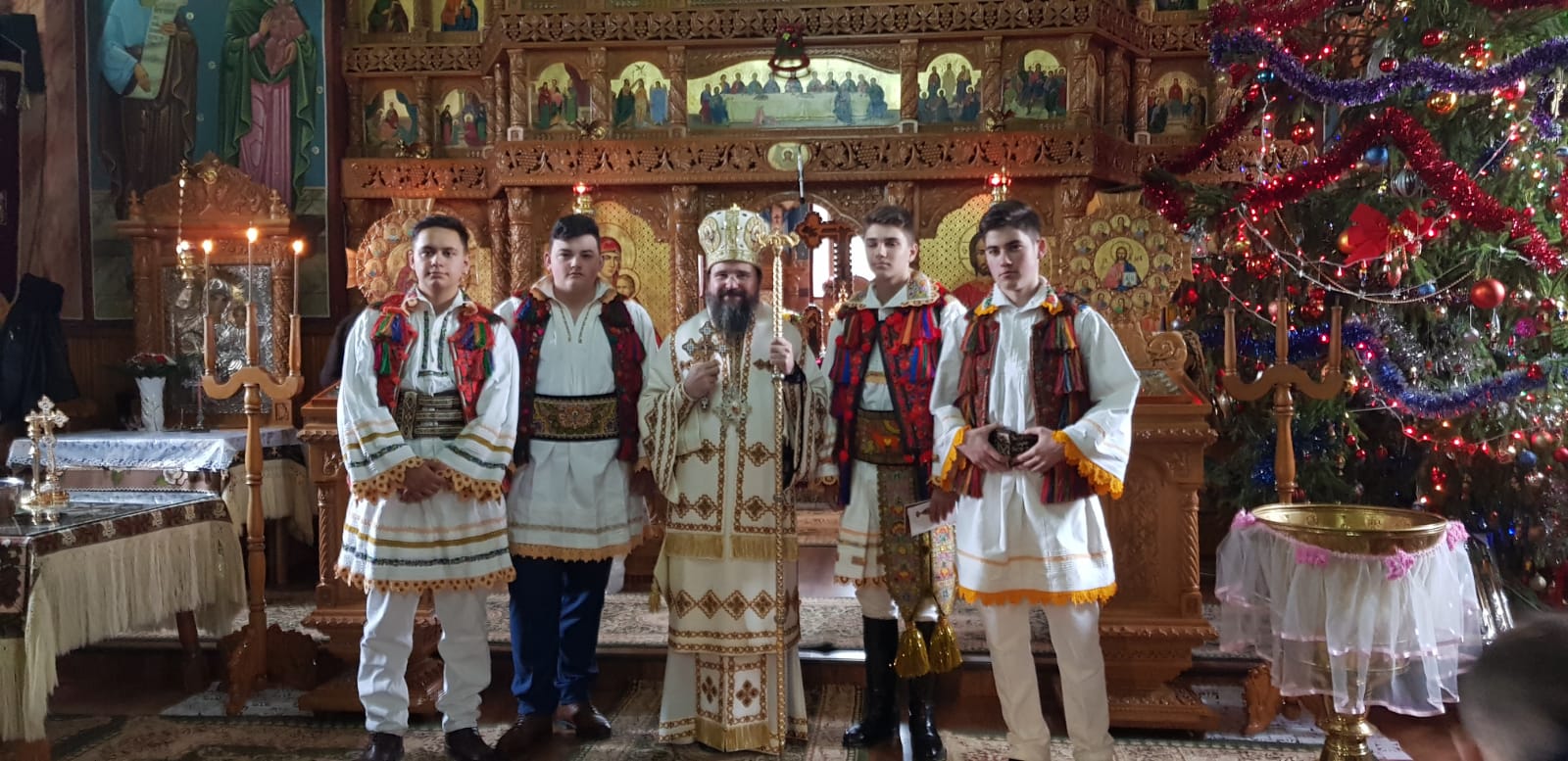 PS Macarie: „Dragostea de buni si străbuni adună oamenii într-o legătură a păcii și unității”