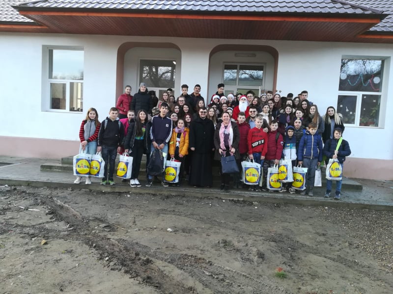 Proiectul "Fă Rai din ce ai" la Colegiul Tehnic de Comunicaţii din Bacău Proiectul "Fă Rai din ce ai" la Colegiul Tehnic de Comunicaţii din Bacău