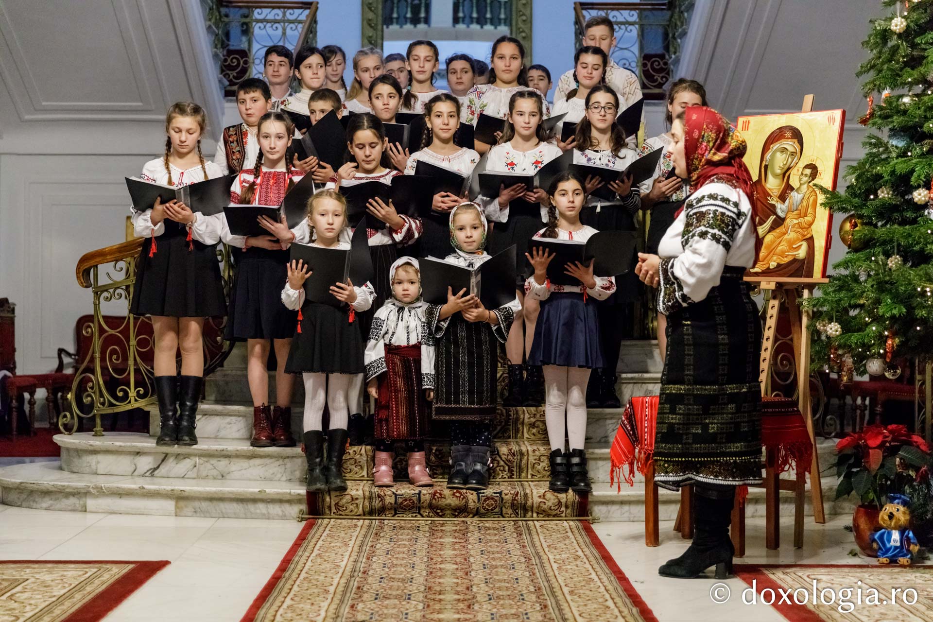 Parohia Tansa – Colindători la Reședința Mitropolitană 2019