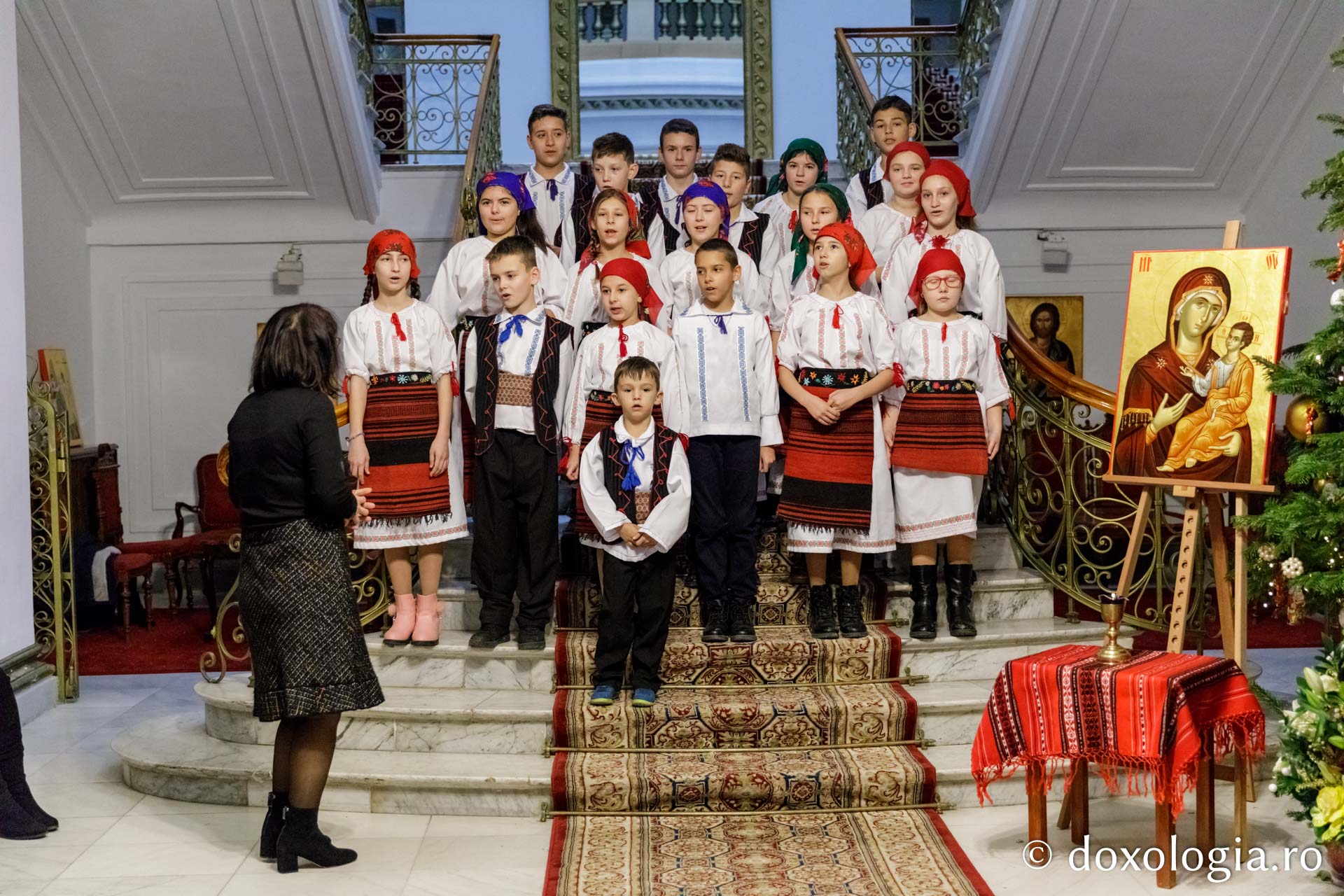 Fundația „Solidaritate și Speranță” – Colindători la Reședința Mitropolitană 2019