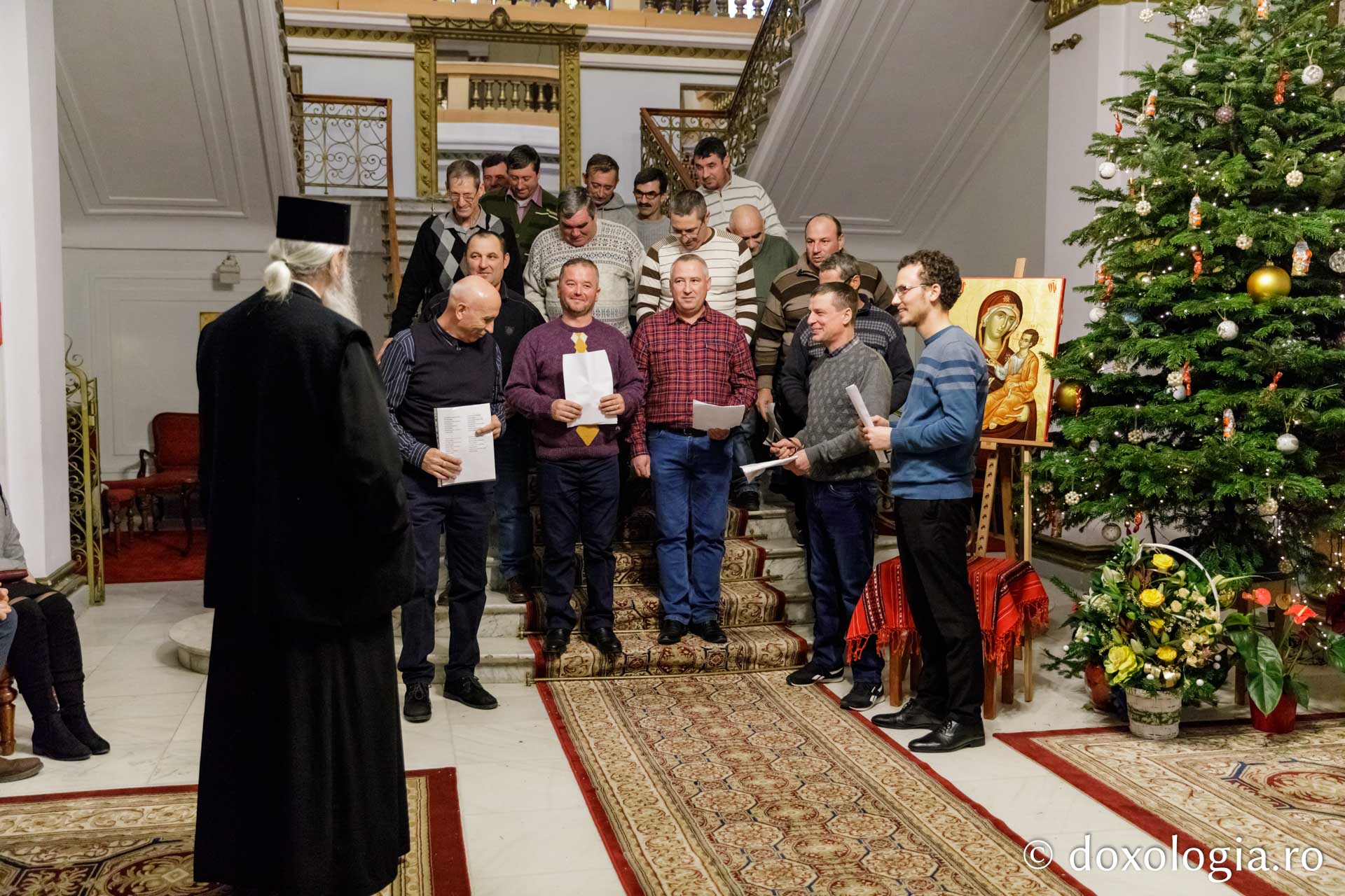 Echipa „Meșterul Manole” – Colindători la Reședința Mitropolitană 2019