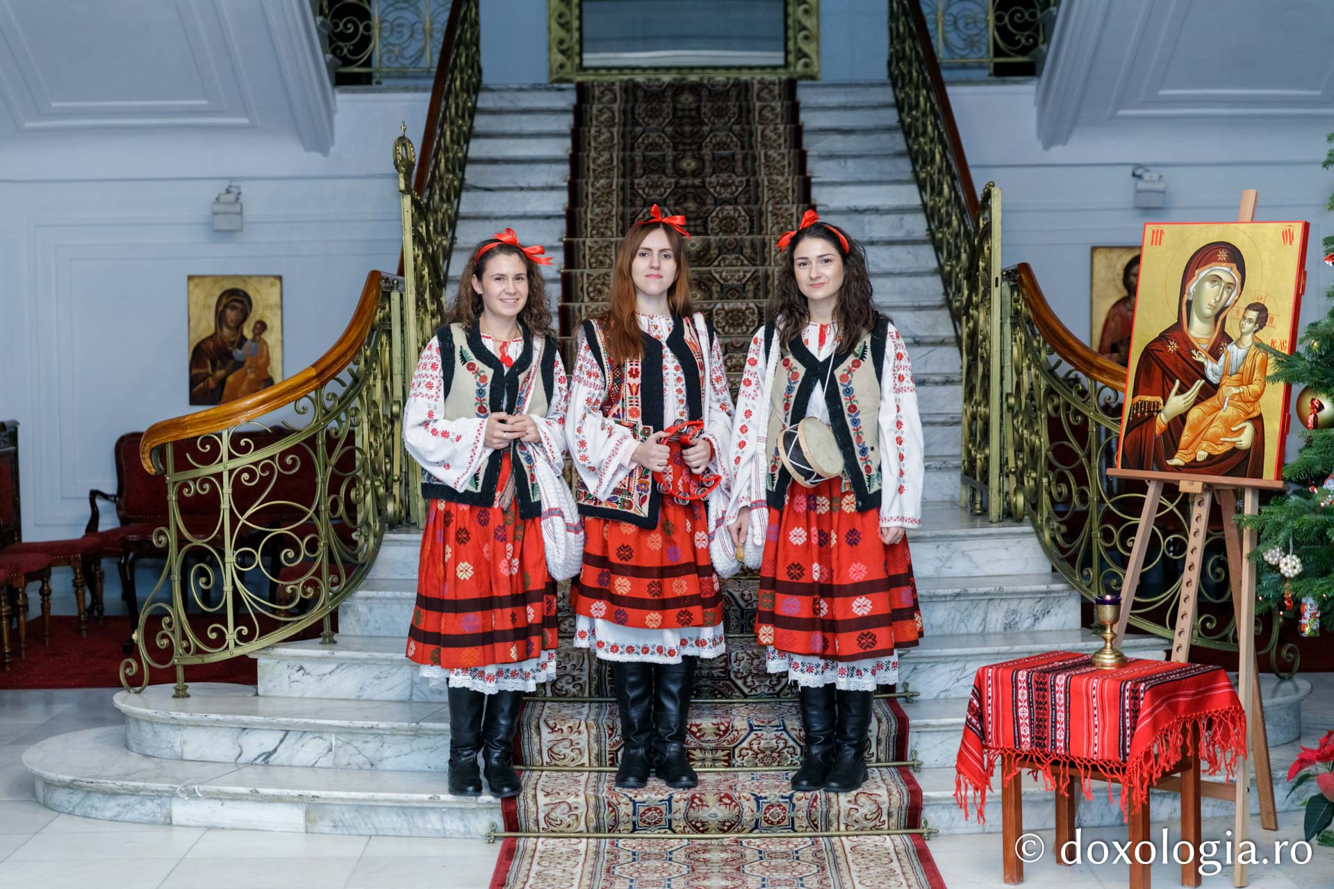 Trio „Voces” din Iași – Colindători la Reședința Mitropolitană 2019