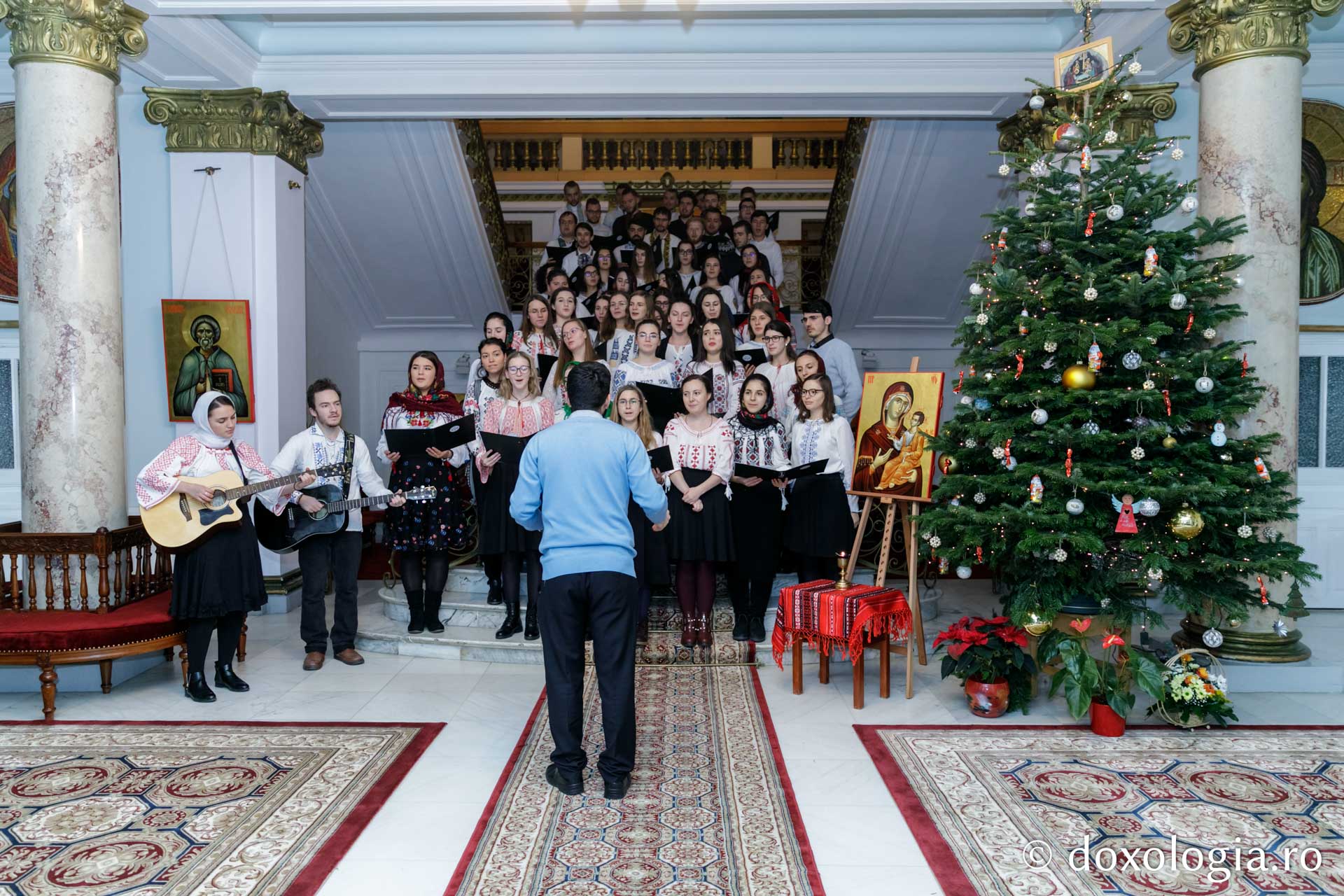 ASCOR Iași – Colindători la Reședința Mitropolitană 2019