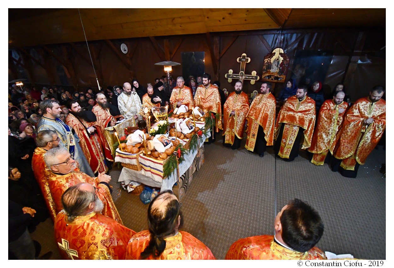 Pelerinii l-au cinstit pe Sfântul Spiridon la Mănăstirea Nechit