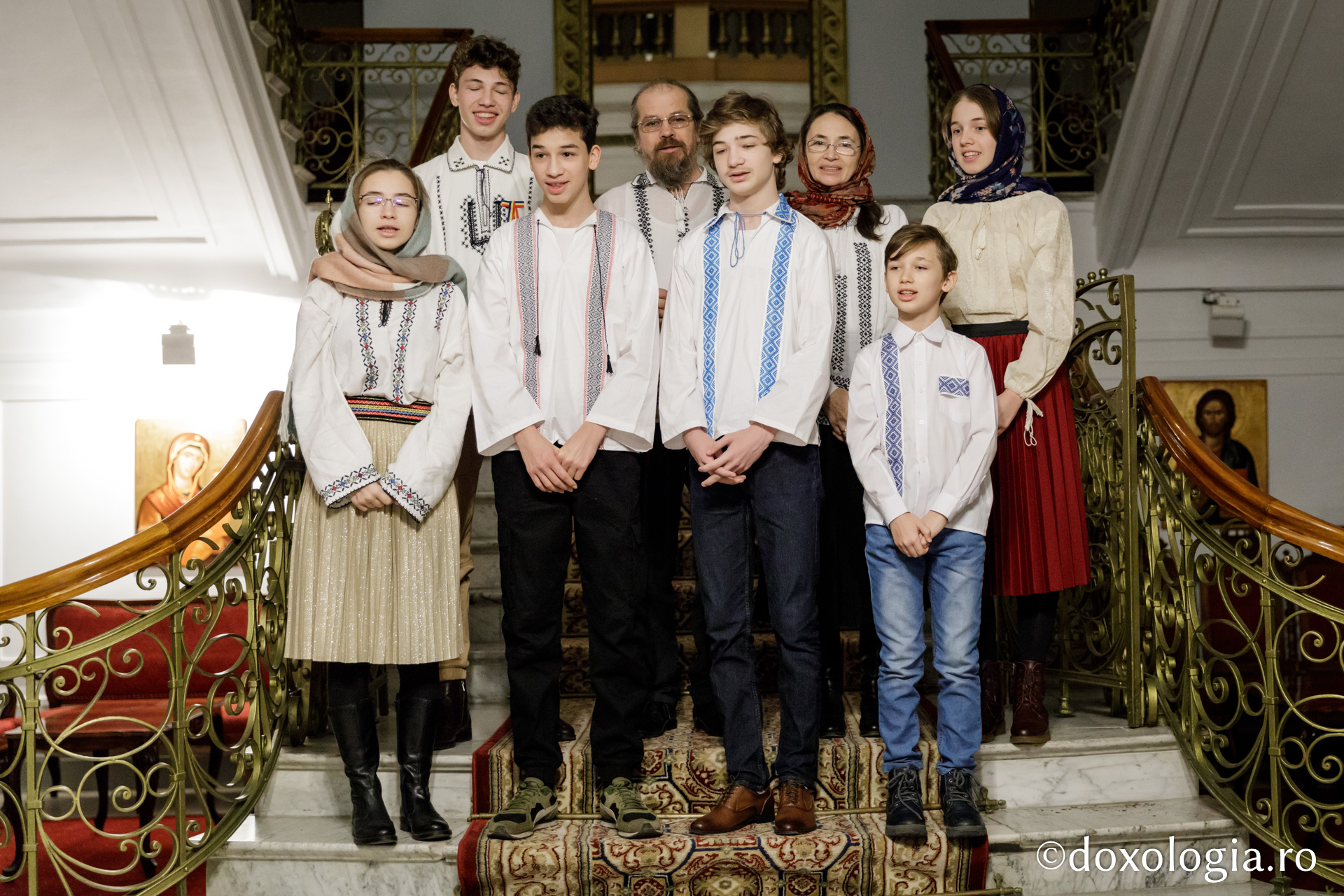 Familia Lungociu – Colindători la Reședința Mitropolitană 2019