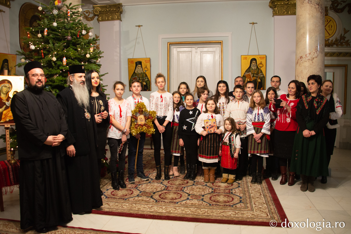 Parohia Gâşteşti – Colindători la Reședința Mitropolitană 2019