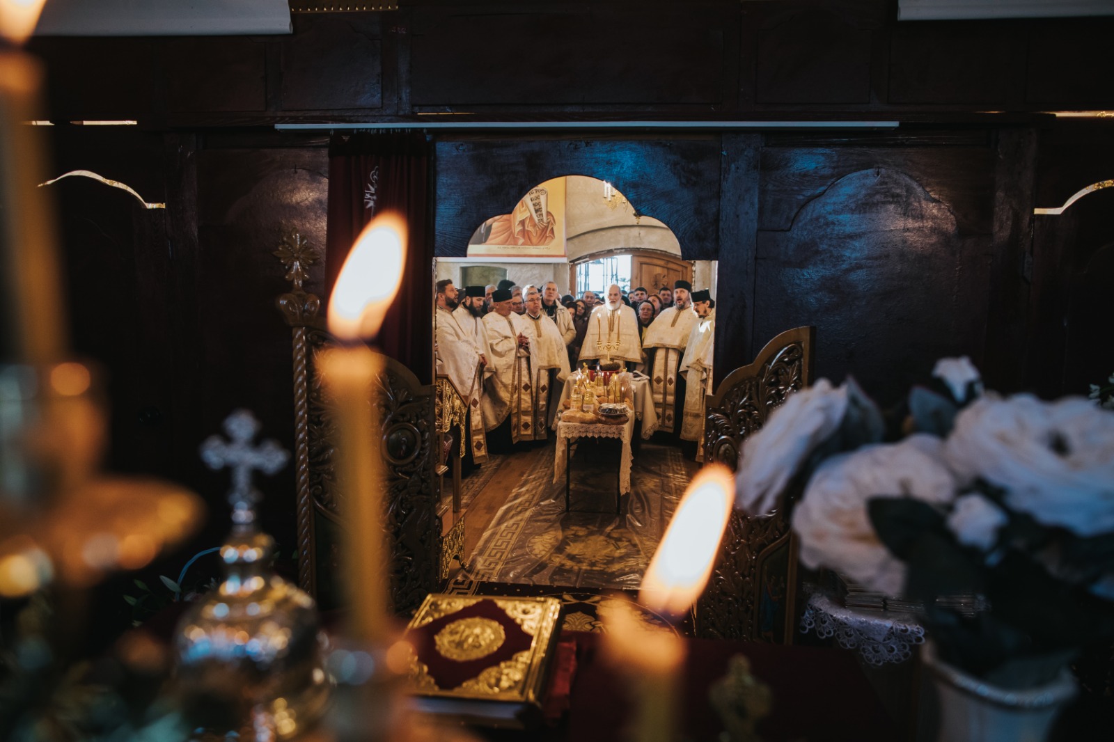 Sărbătoarea Sfântului Ierarh Nicolae - primul hram sărbătorit în biserica nouă de la Bălușești