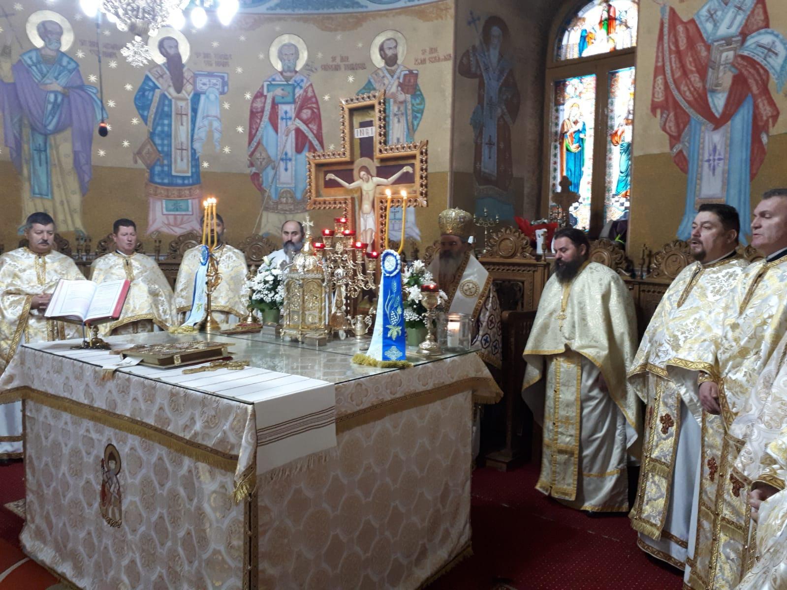 Liturghie arhierească la Biserica „Sfântul Spiridon” din Bârlad