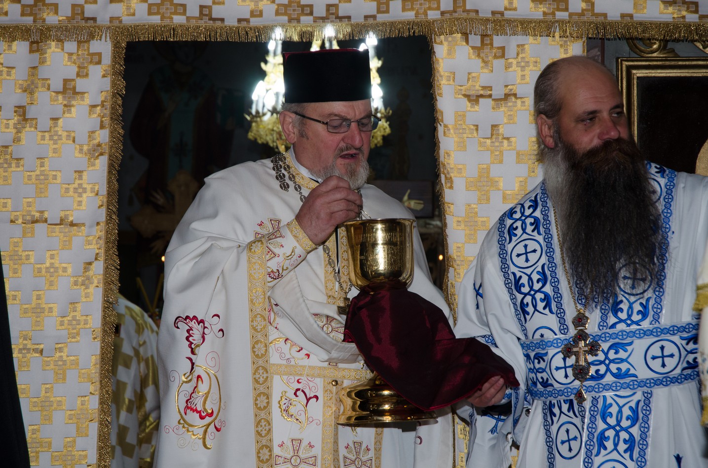 Momente aniversare la Parohia „Pogorârea Sfântului Duh” din Vicovu de Jos