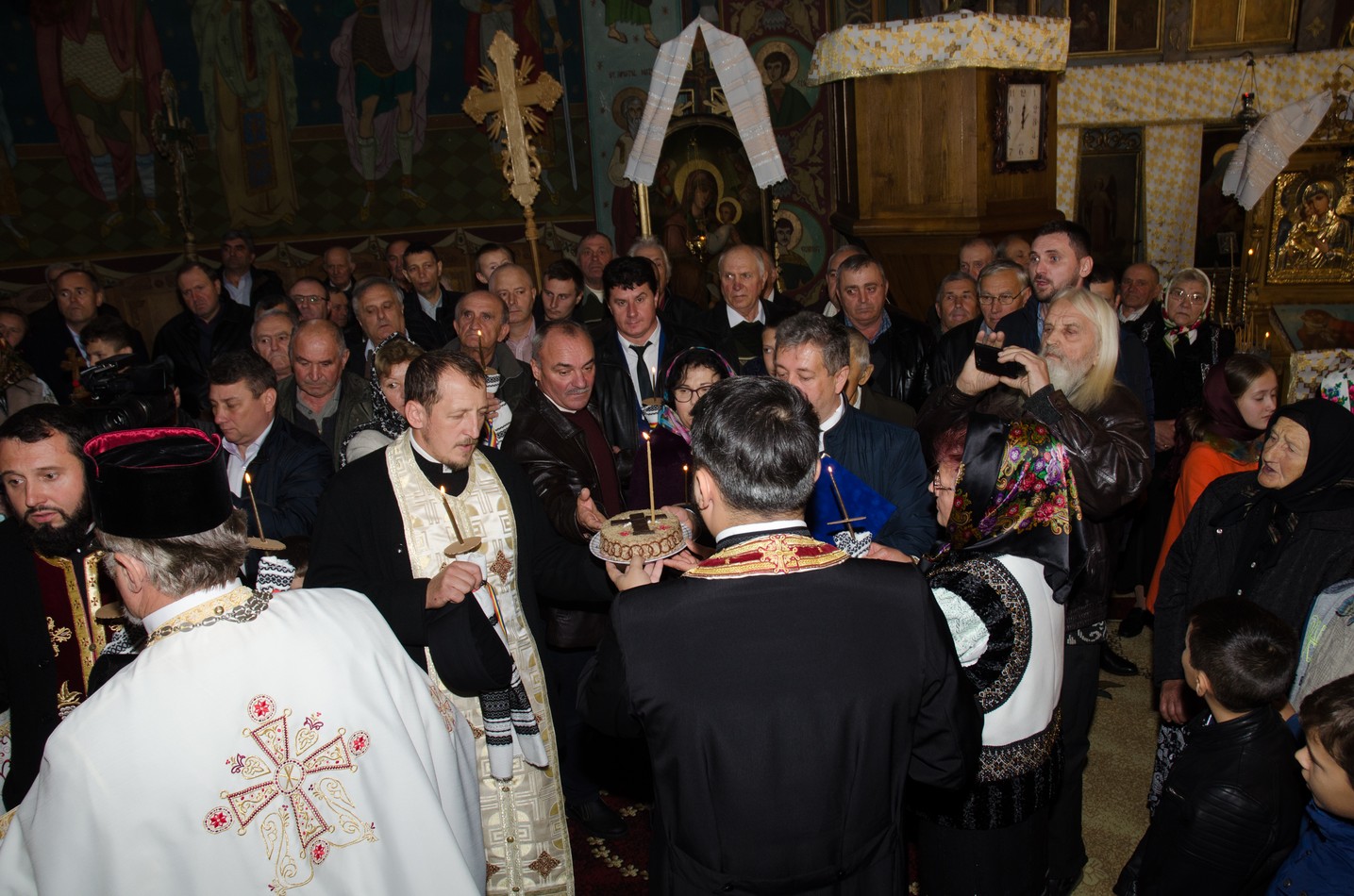 Momente aniversare la Parohia „Pogorârea Sfântului Duh” din Vicovu de Jos