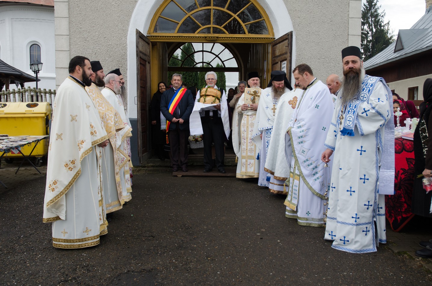 Momente aniversare la Parohia „Pogorârea Sfântului Duh” din Vicovu de Jos
