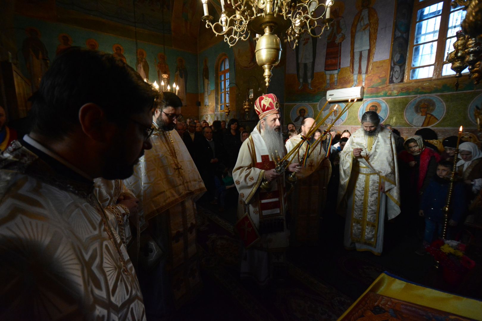 Slujire arhierească la Parohia Bădeni – Iași