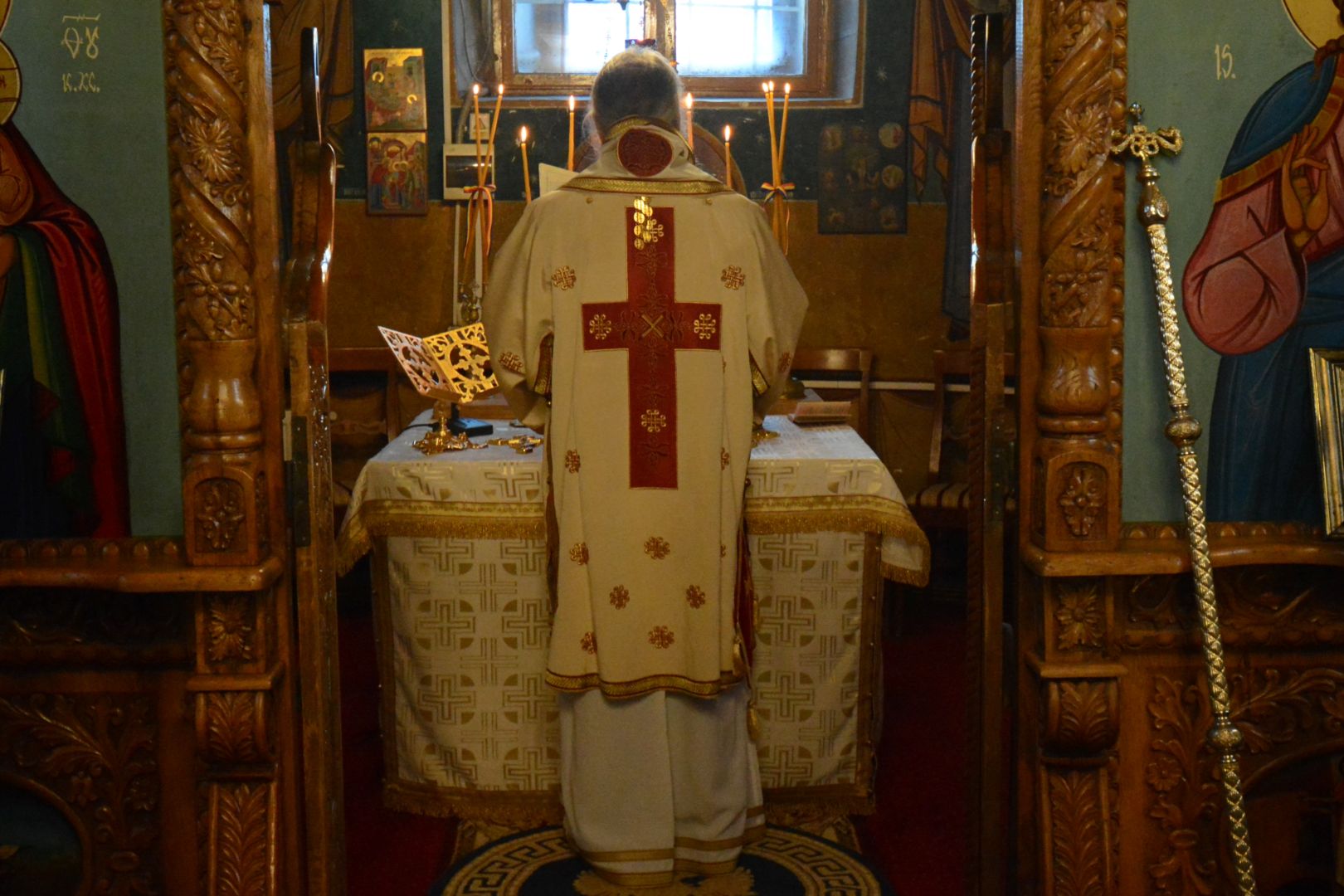 Slujire arhierească la Parohia Bădeni – Iași