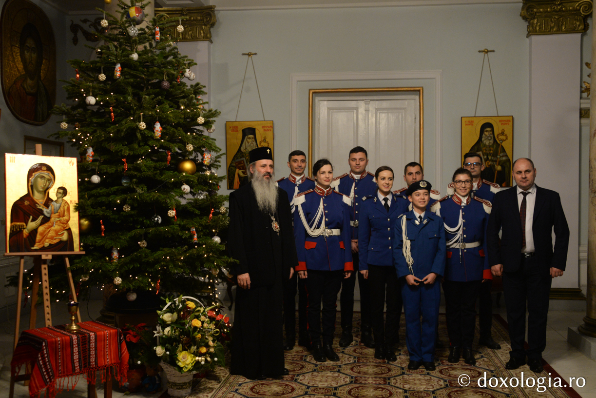 Inspectoratul Judeţean de Jandarmi, Iaşi – Colindători la Reședința Mitropolitană 2019 Inspectoratul Judeţean de Jandarmi, Iaşi – Colindători la Reședința Mitropolitană 2019