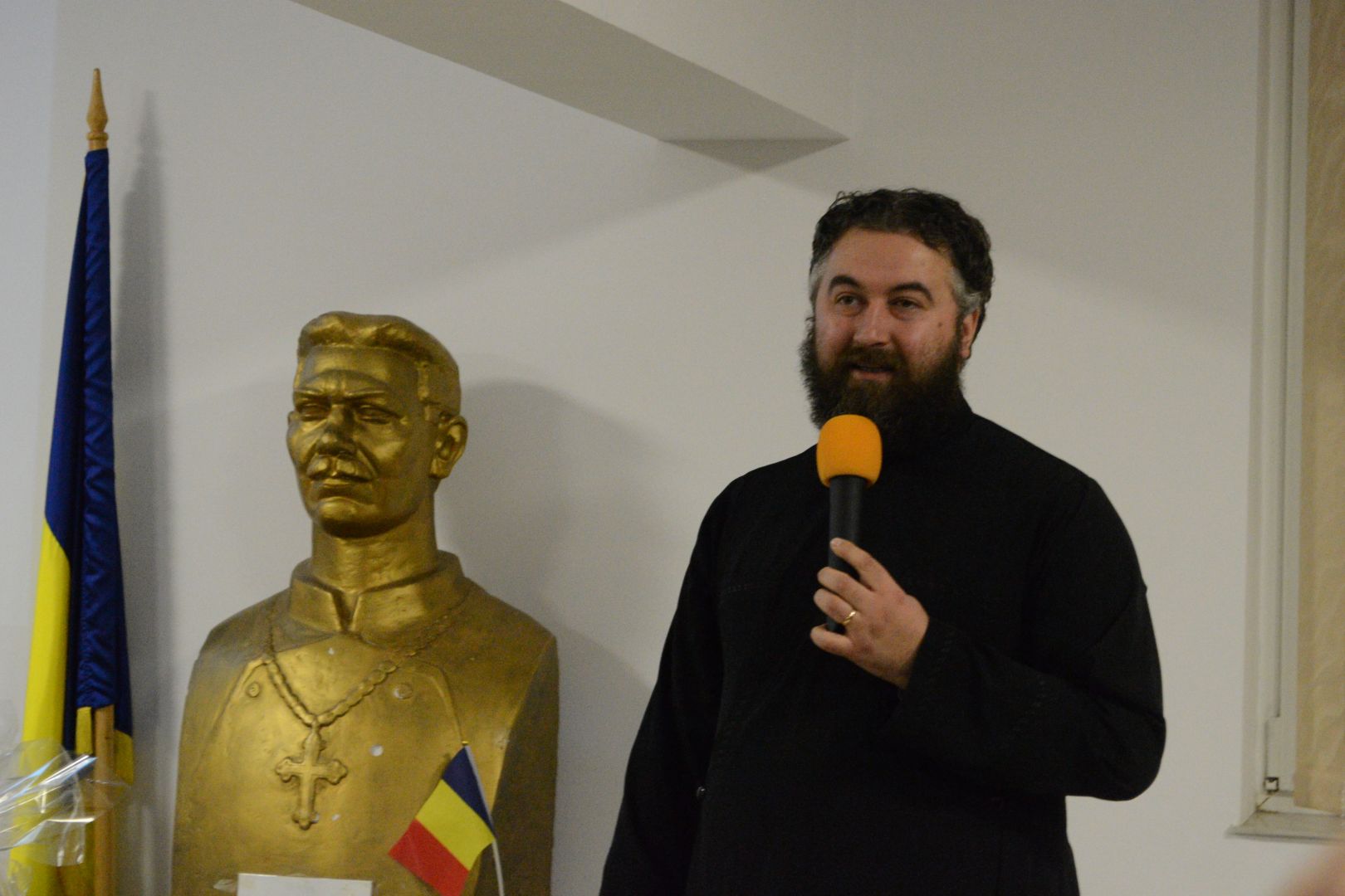 Cartea „Racovăț, satul refugiaților” a fost lansată la Dorohoi