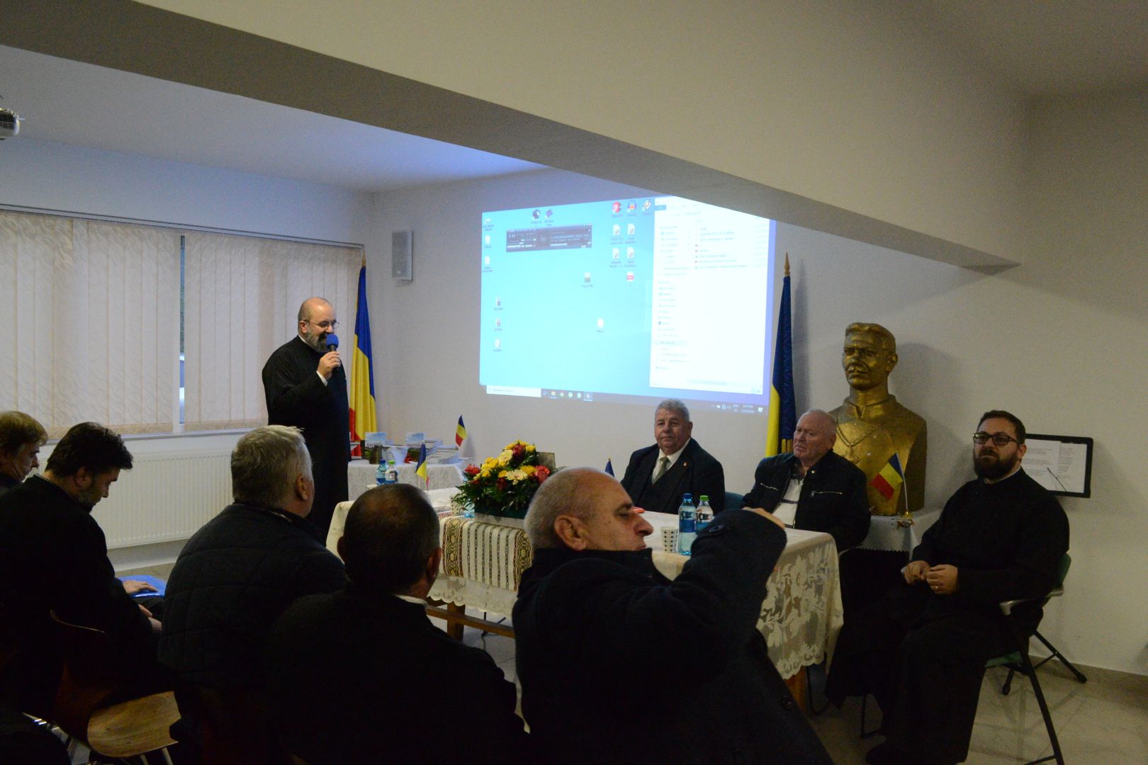 Cartea „Racovăț, satul refugiaților” a fost lansată la Dorohoi