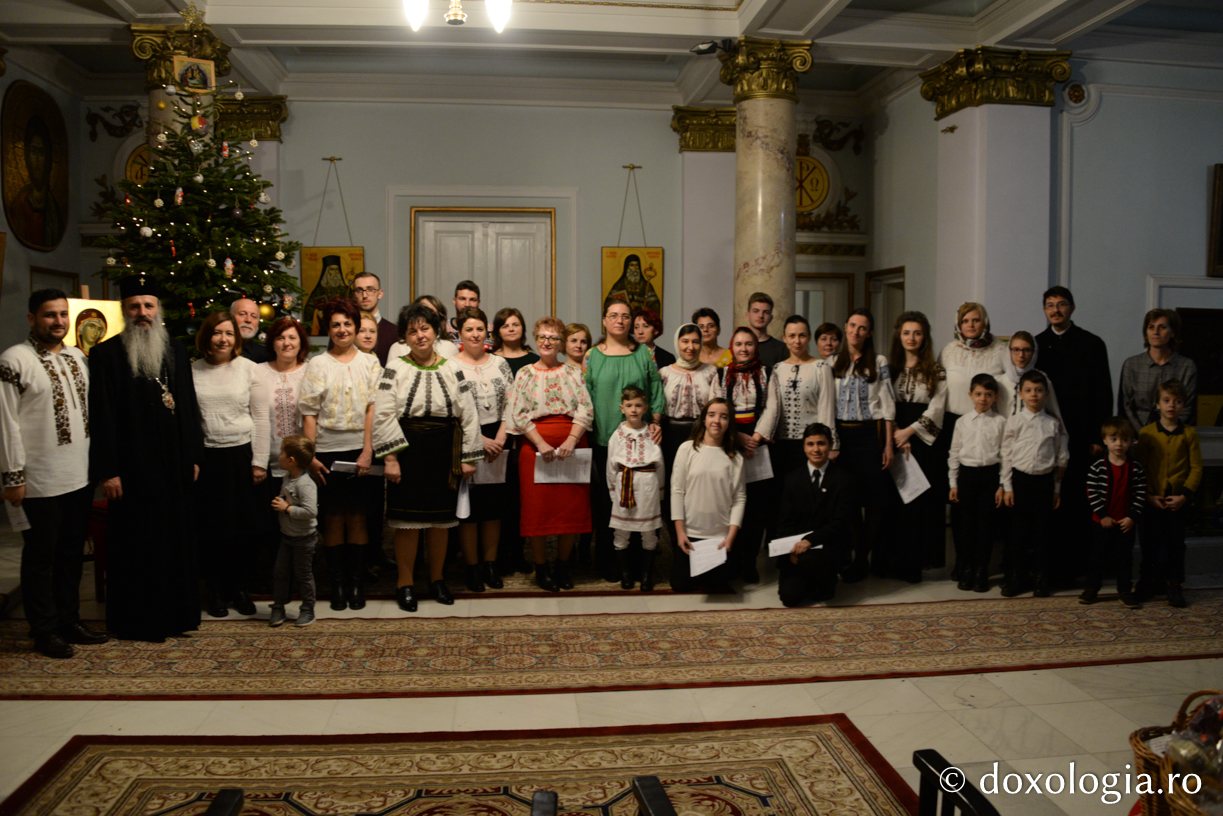 Colectivul Spitalului Clinic „Dr. C. I. Parhon”, Iași – Colindători la Reședința Mitropolitană 2019 Colectivul Spitalului Clinic „Dr. C. I. Parhon”, Iași – Colindători la Reședința Mitropolitană 2019