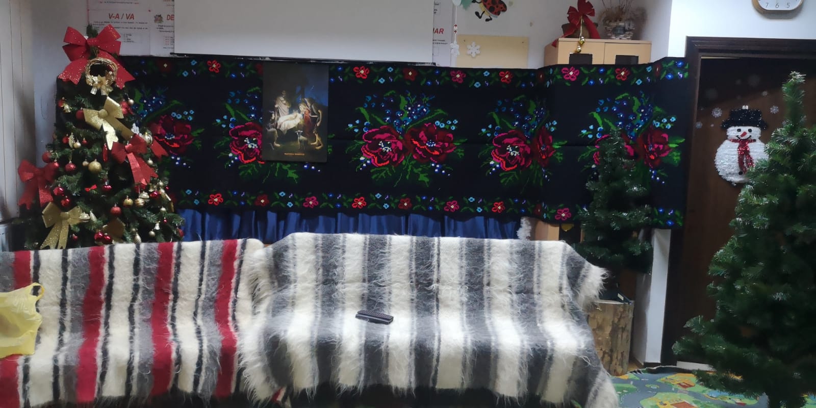 Crăciunul serbat ca odinioară de elevii claselor primare de la Liceul Tehnologic „Ion Nistor” - Vicovu de Sus