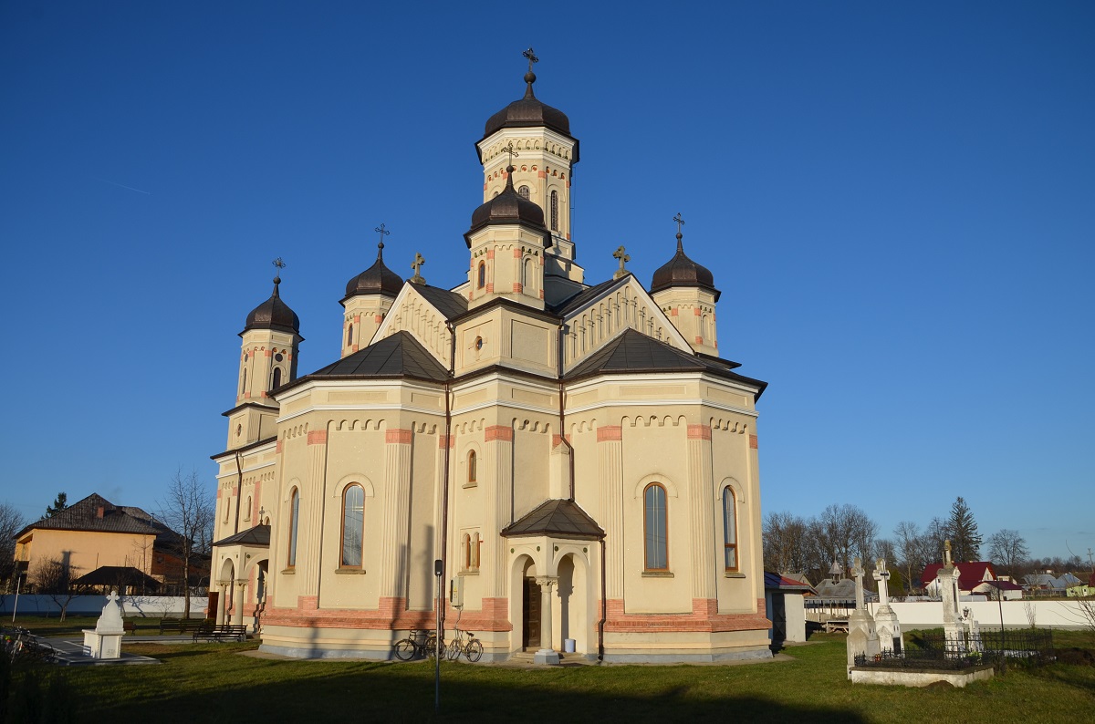 Binecuvântare arhierească în Parohia Frătăuţii Noi