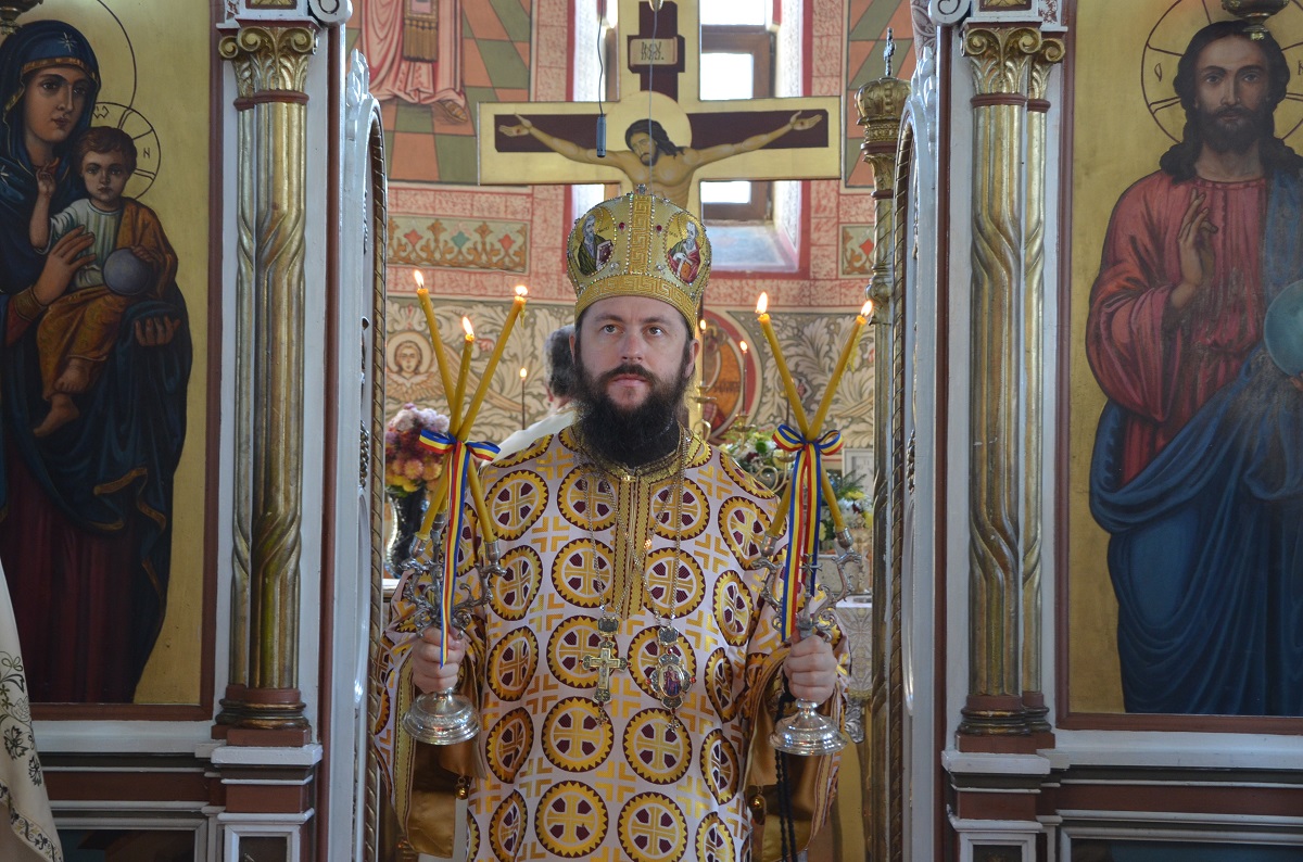 Binecuvântare arhierească în Parohia Frătăuţii Noi