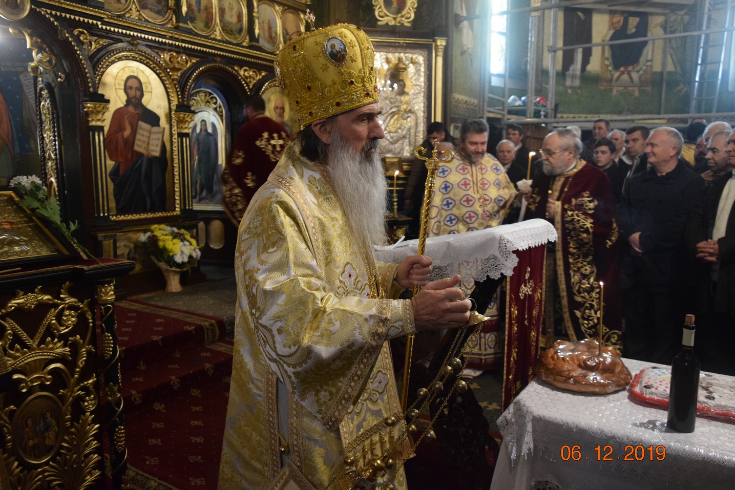 Două slujiri arhierești și manifestări culturale deosebite, la hramul Bisericii „Sfântul Ierarh Nicolae” din Câmpulung Moldovenesc