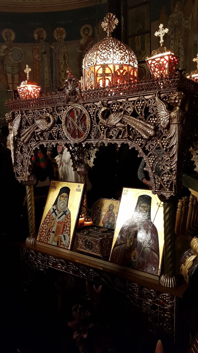 Două slujiri arhierești și manifestări culturale deosebite, la hramul Bisericii „Sfântul Ierarh Nicolae” din Câmpulung Moldovenesc